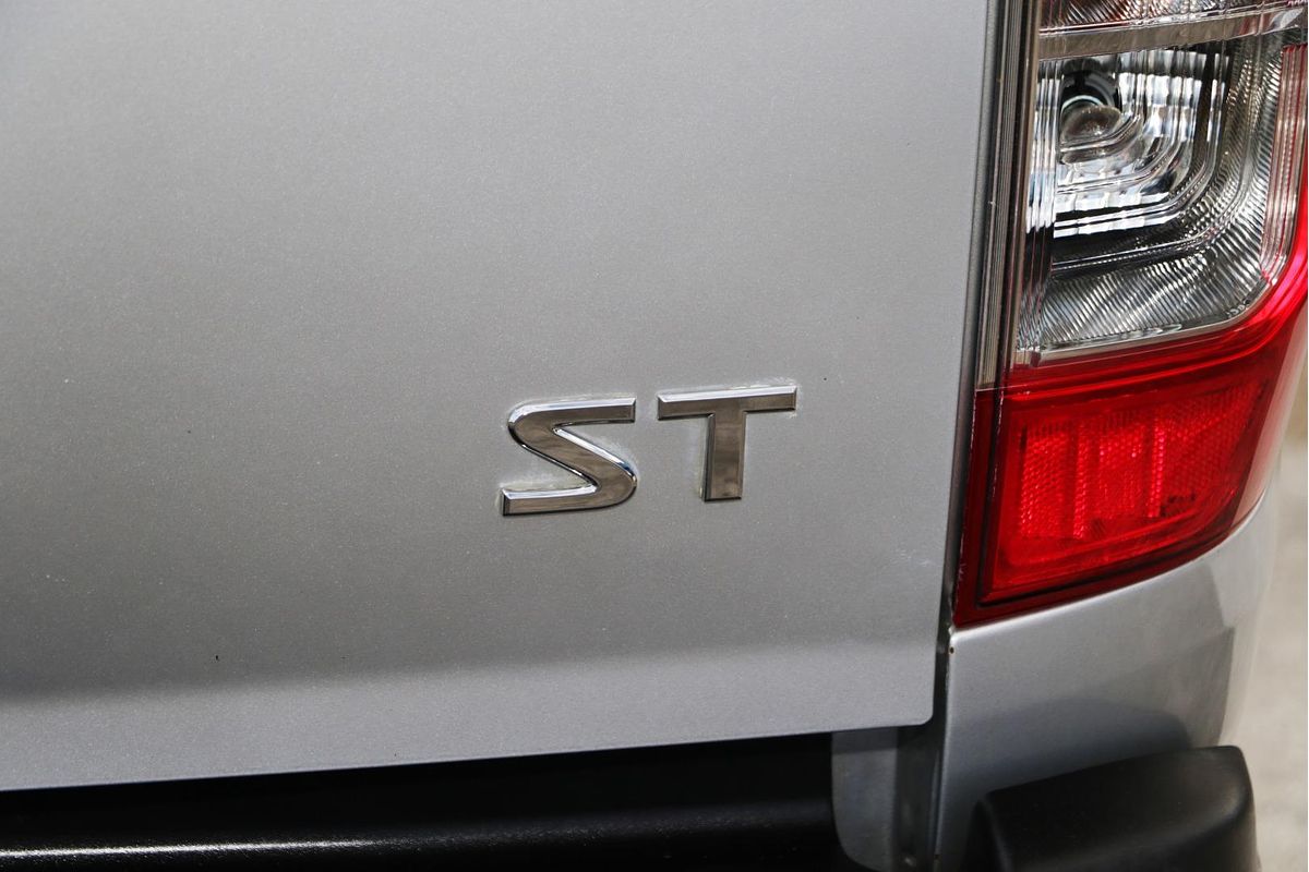 2018 Nissan Navara ST D23 Series 3 4X4