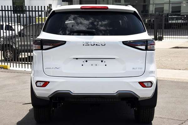 2022 Isuzu MU-X LS-U