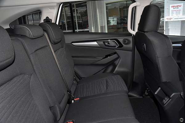 2022 Isuzu MU-X LS-U