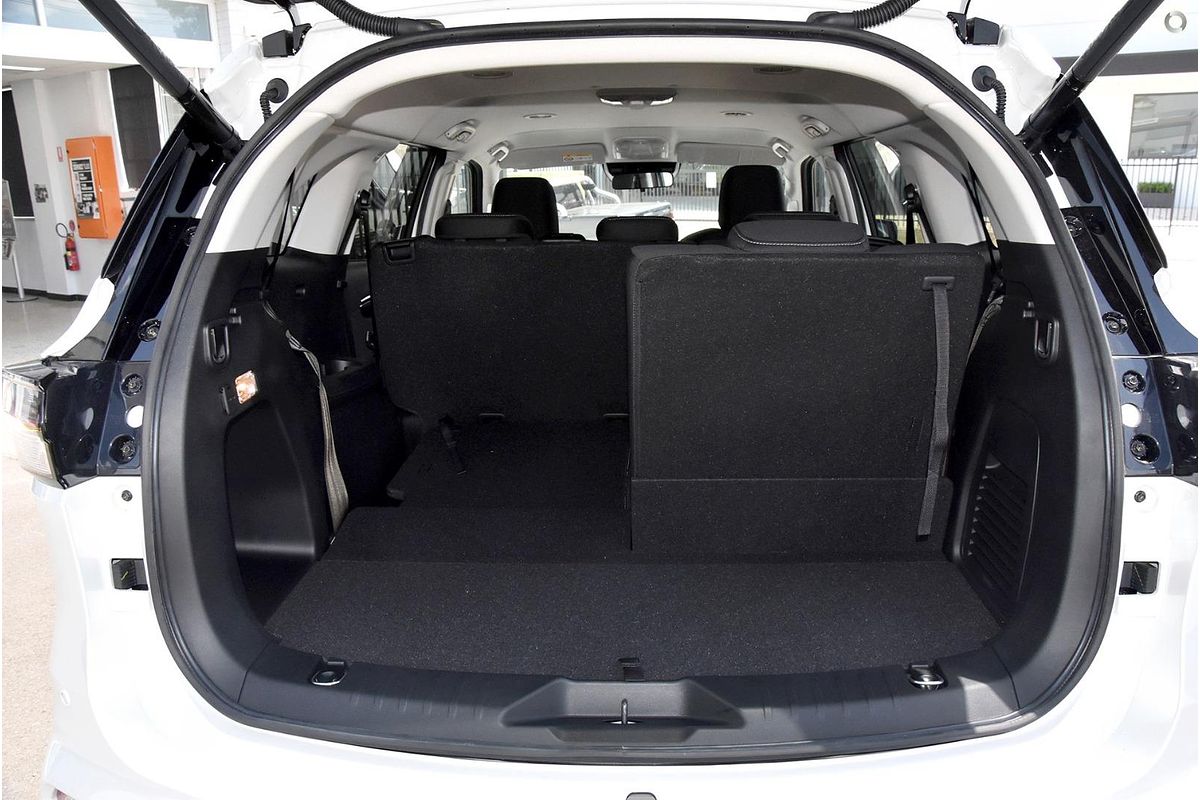 2022 Isuzu MU-X LS-U