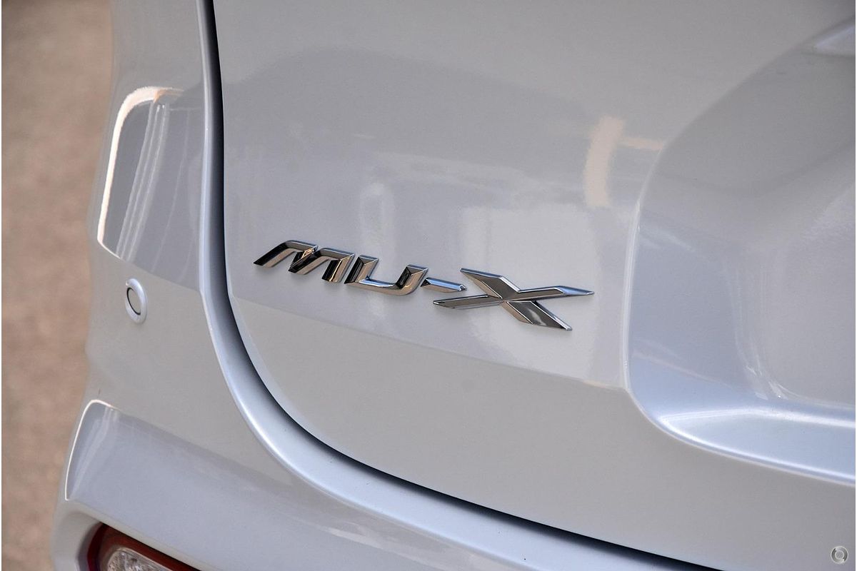2022 Isuzu MU-X LS-U