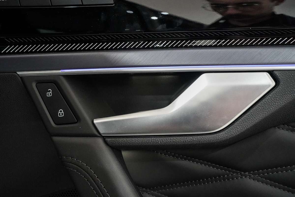 2024 Volkswagen Touareg R RC