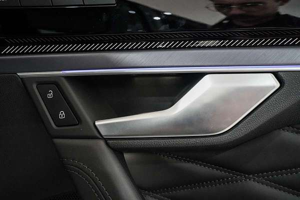 2024 Volkswagen Touareg R RC