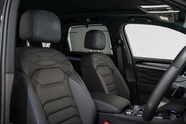 2024 Volkswagen Touareg R RC