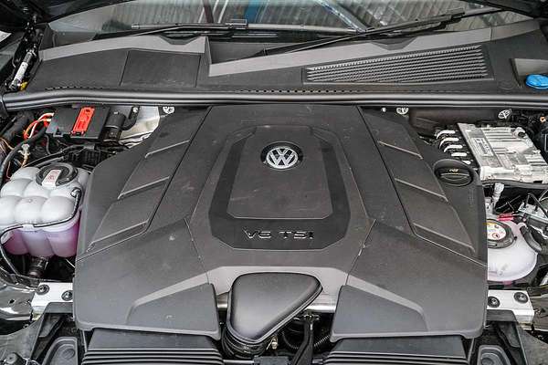 2024 Volkswagen Touareg R RC