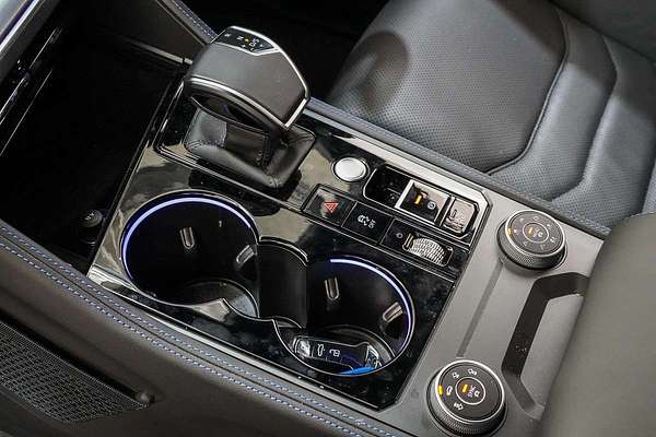 2024 Volkswagen Touareg R RC