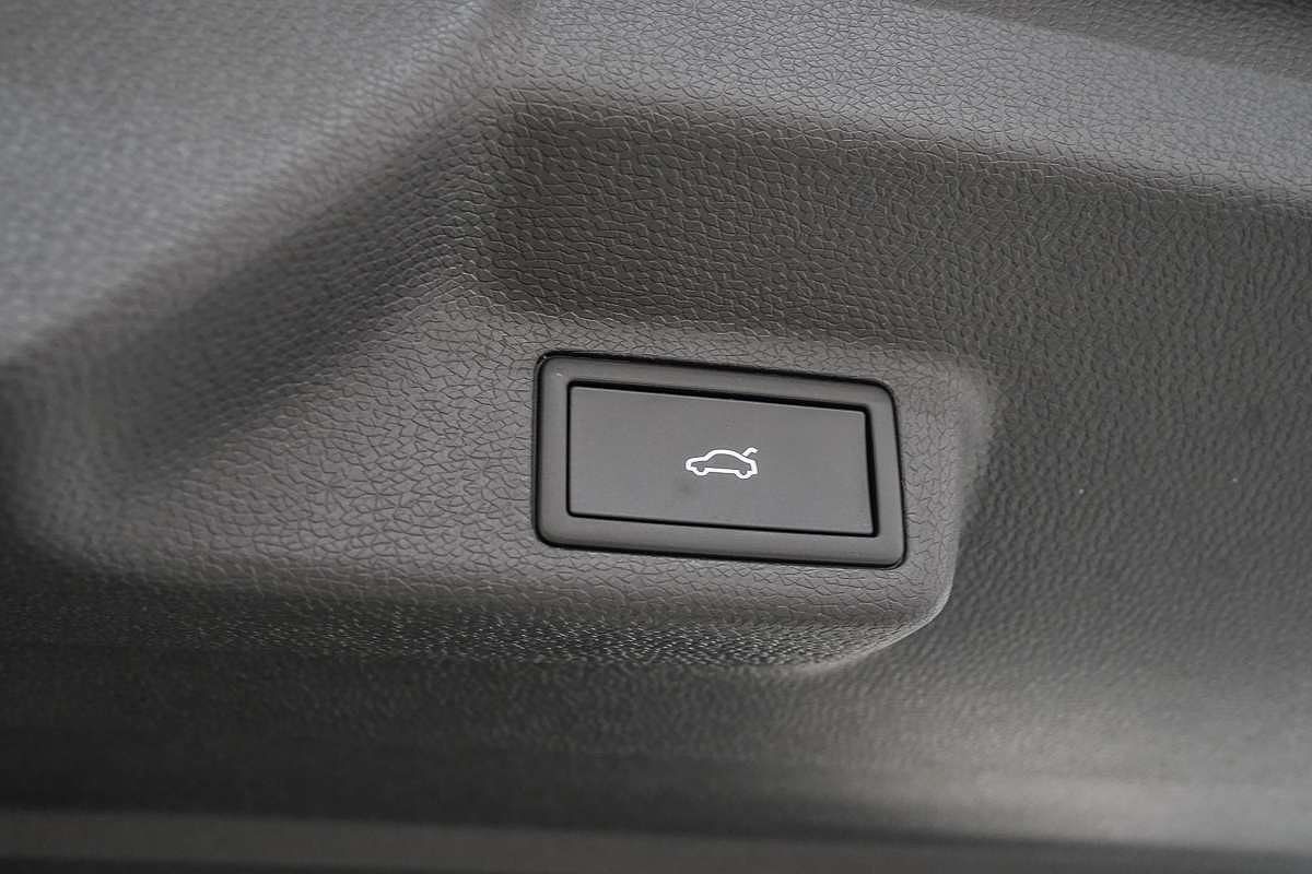 2025 Volkswagen ID. Buzz Pro BEV560 EB LWB