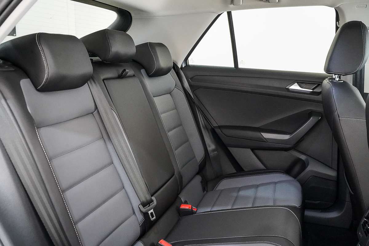 2025 Volkswagen T-Roc 110TSI Style D11