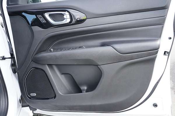 2023 Jeep Compass S-Limited M6
