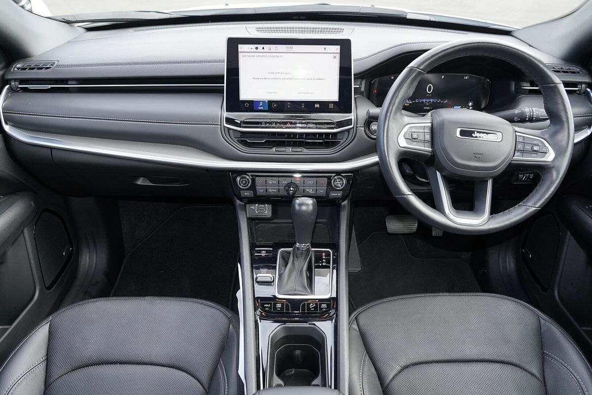 2023 Jeep Compass S-Limited M6