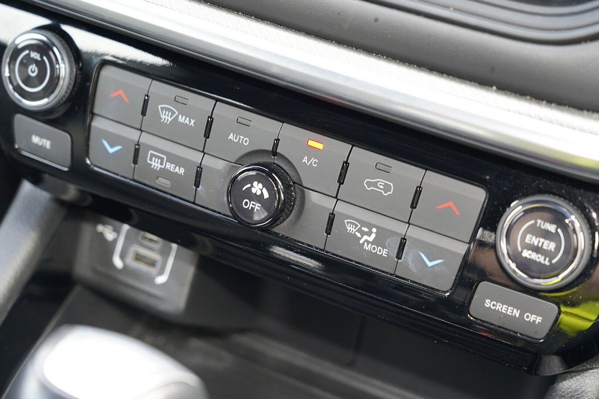 2023 Jeep Compass S-Limited M6