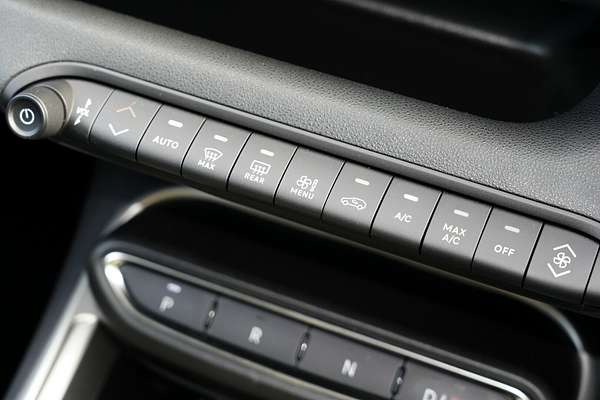 2024 Jeep Avenger Limited JJ