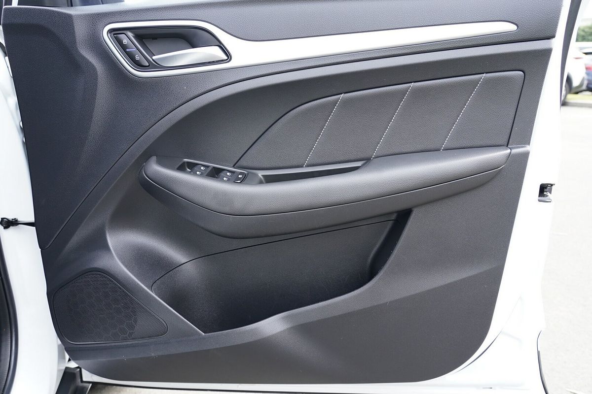 2022 MG ZS Excite AZS1