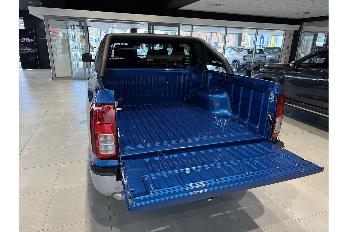 2025 Mitsubishi Triton GLX-R MV 4X4
