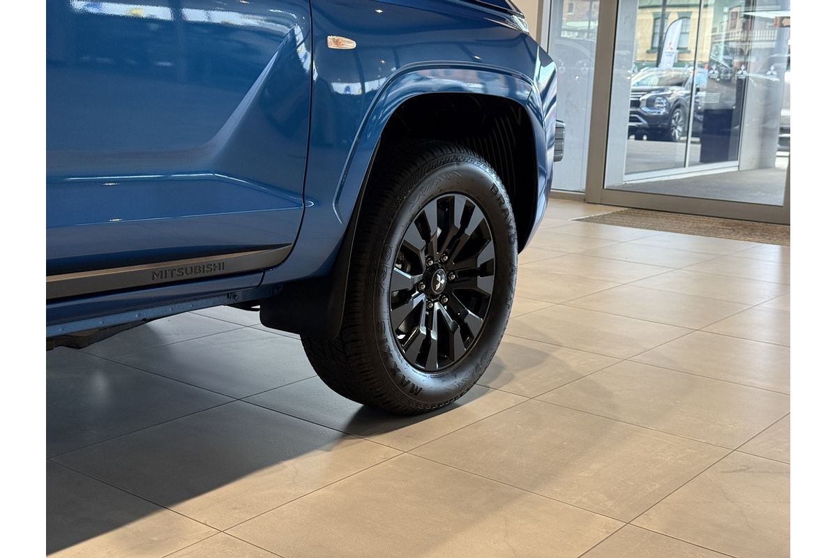 2025 Mitsubishi Triton GLX-R MV 4X4