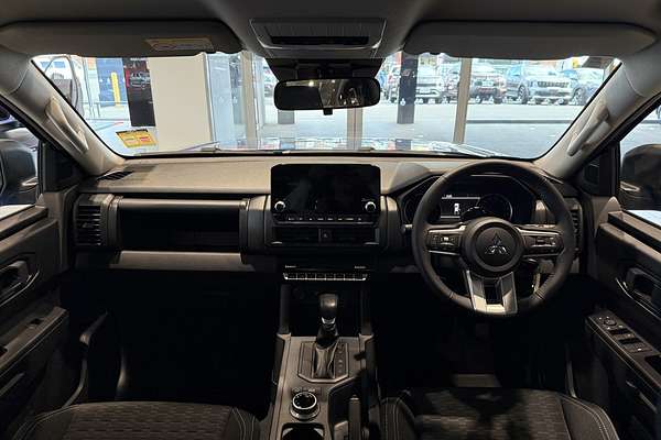 2025 Mitsubishi Triton GLX-R MV 4X4