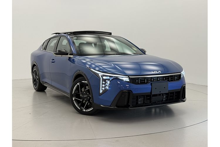 2025 Kia K4 GT-Line CL4m