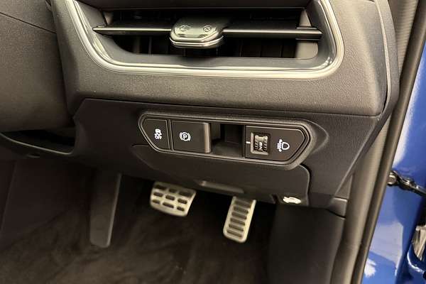 2025 Kia K4 GT-Line CL4m