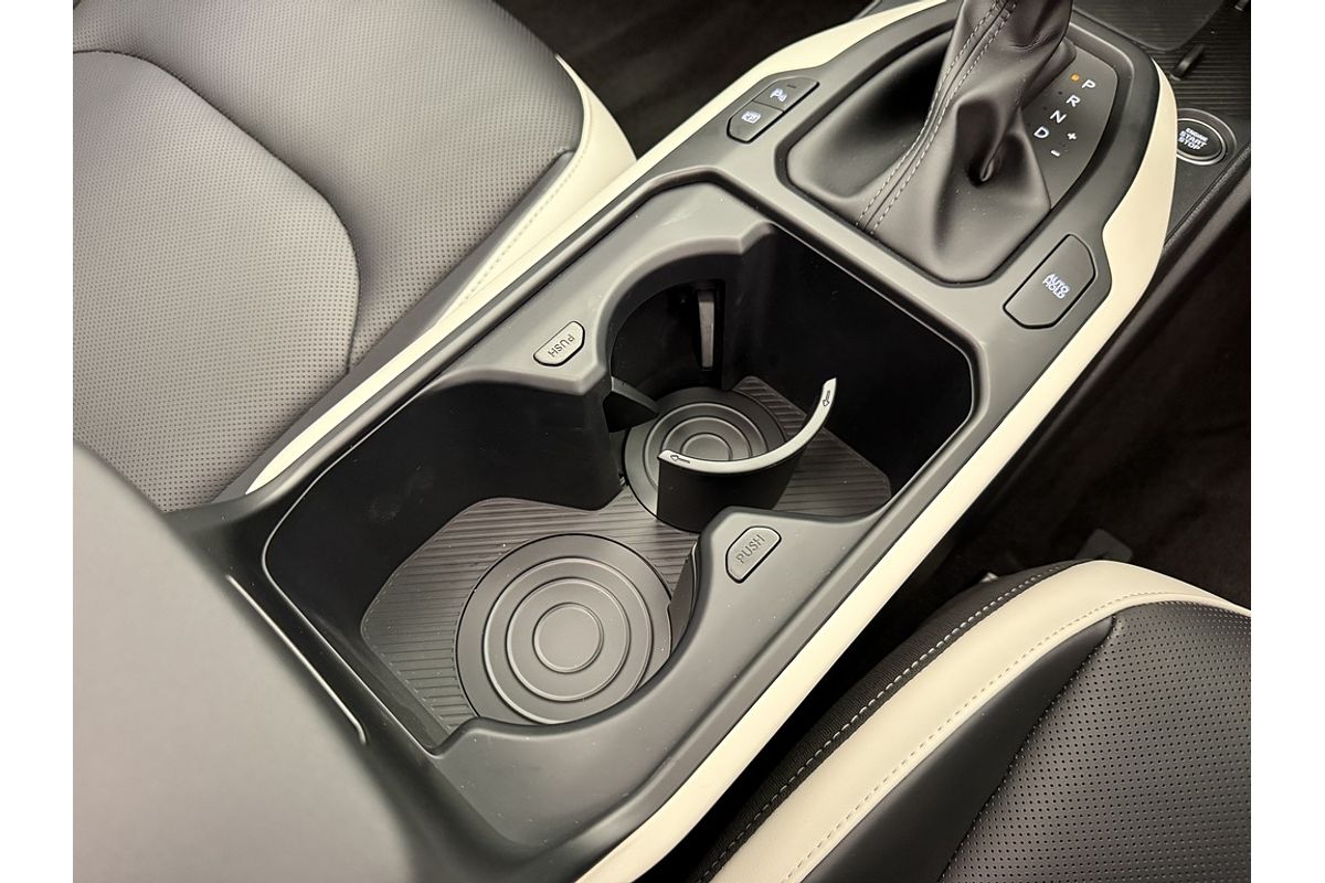 2025 Kia K4 GT-Line CL4m