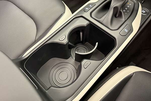 2025 Kia K4 GT-Line CL4m