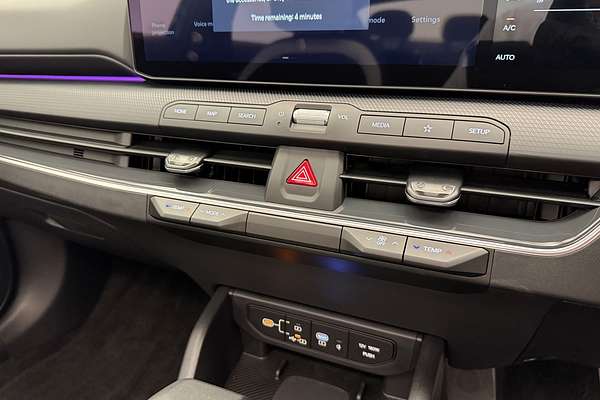 2025 Kia K4 GT-Line CL4m