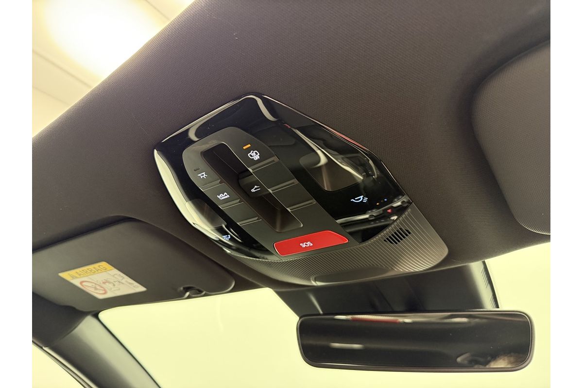 2025 Kia K4 GT-Line CL4m