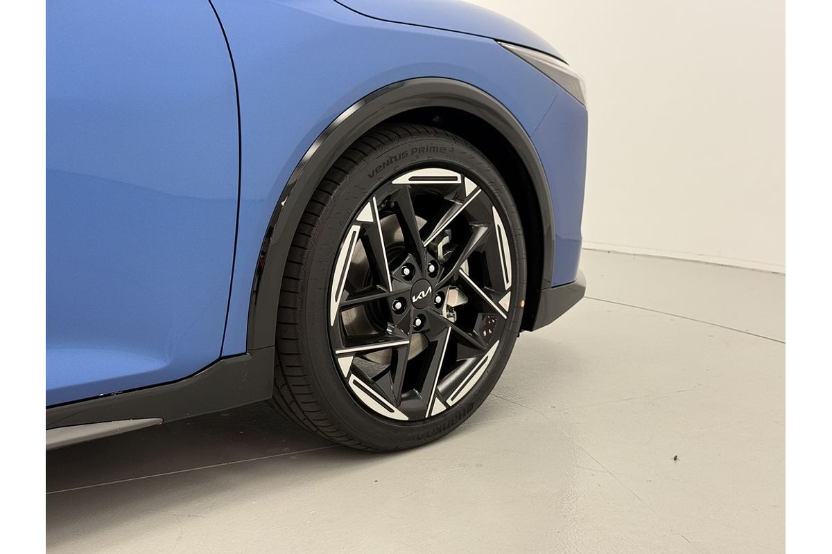 2025 Kia K4 GT-Line CL4m