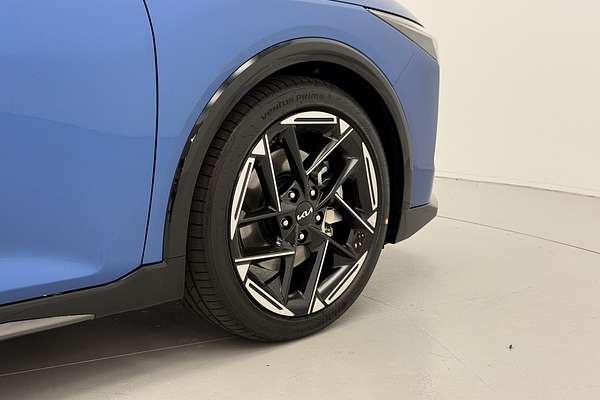 2025 Kia K4 GT-Line CL4m