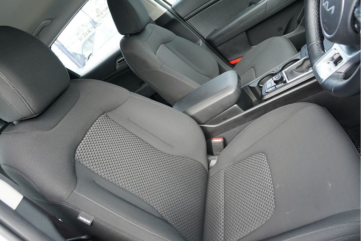2023 Kia Sportage S NQ5