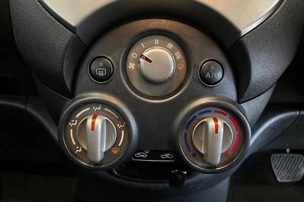 2015 Nissan Micra ST K13