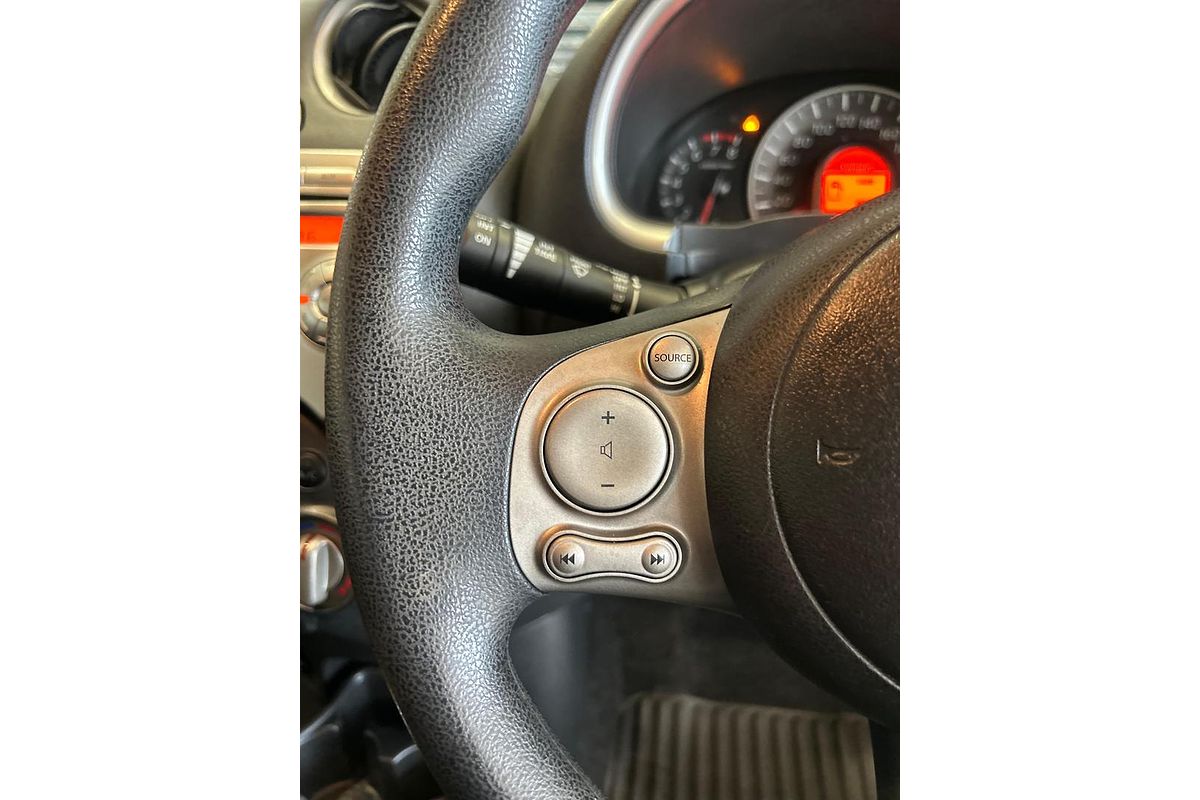 2015 Nissan Micra ST K13
