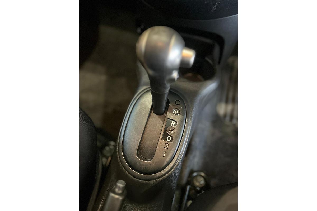 2015 Nissan Micra ST K13