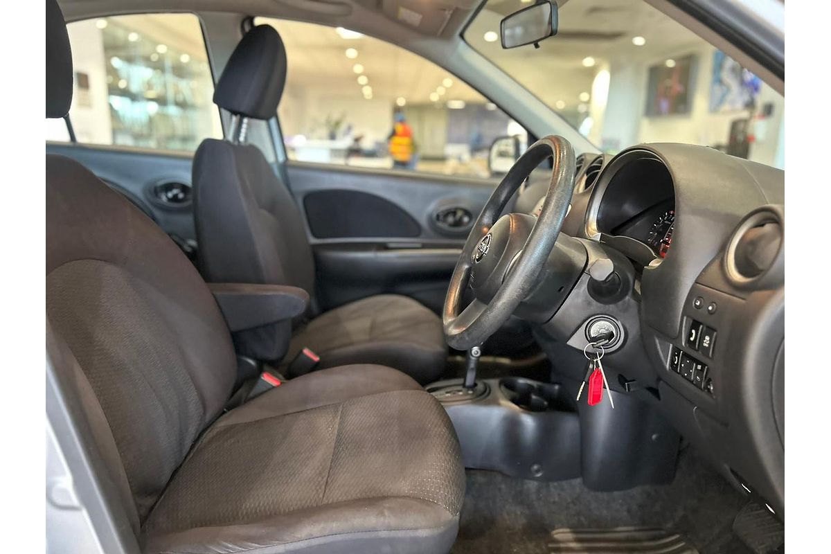 2015 Nissan Micra ST K13