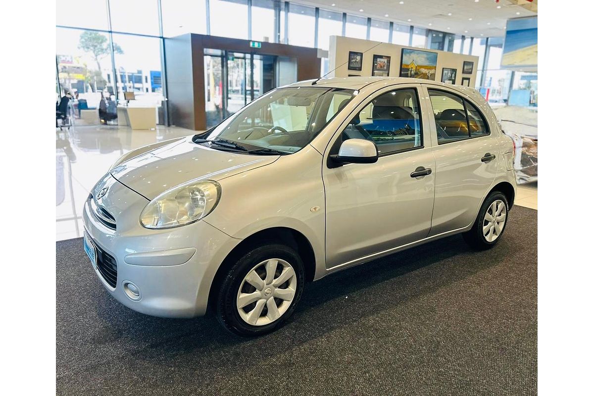 2015 Nissan Micra ST K13