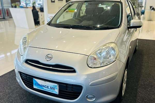 2015 Nissan Micra ST K13