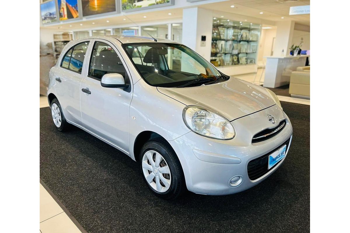 2015 Nissan Micra ST K13
