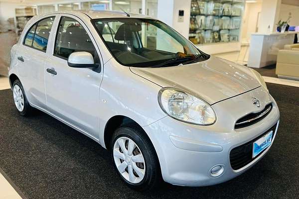 2015 Nissan Micra ST K13