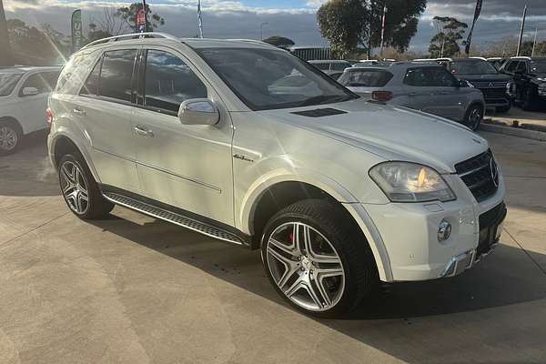 2010 Mercedes-Benz M-Class ML63 AMG W164