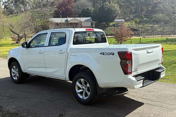 2025 Isuzu D-MAX LS-M 4X4