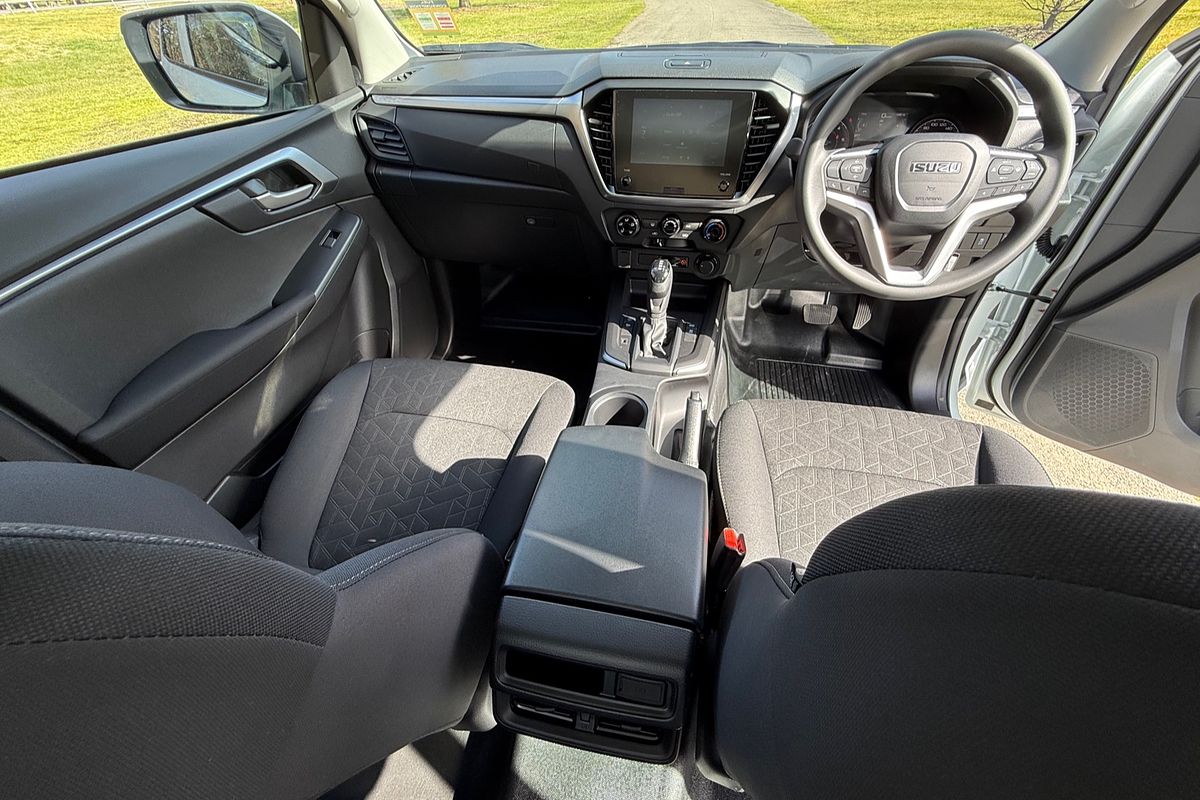 2025 Isuzu D-MAX LS-M 4X4