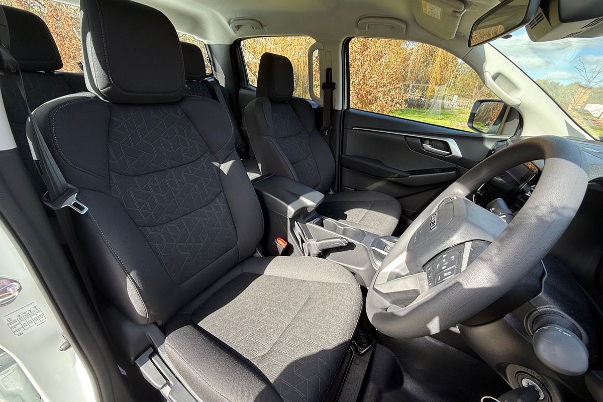 2025 Isuzu D-MAX LS-M 4X4