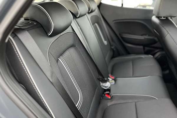 2025 Hyundai Venue Active QX.V5