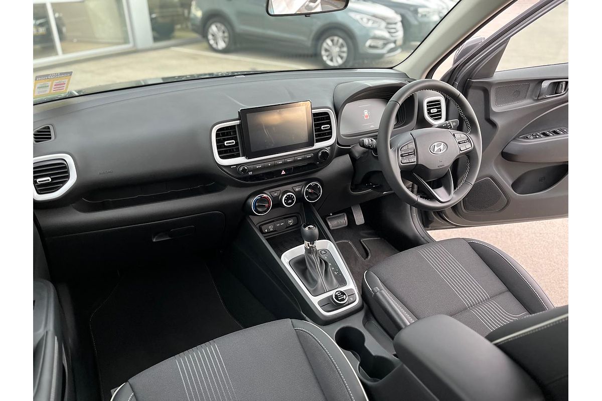 2025 Hyundai Venue Active QX.V5