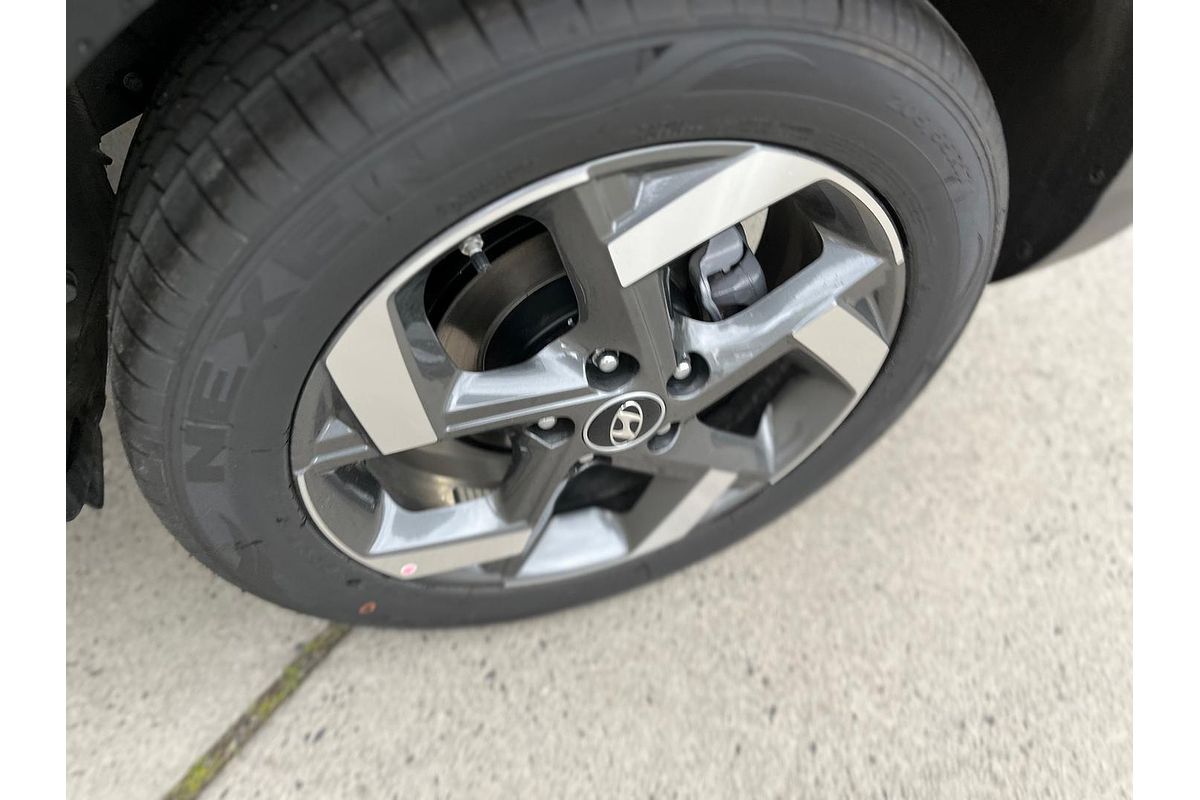 2025 Hyundai Venue Active QX.V5