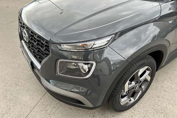 2025 Hyundai Venue Active QX.V5