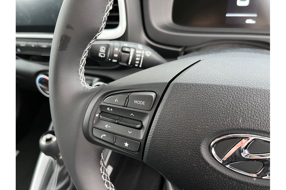 2025 Hyundai Venue Active QX.V5