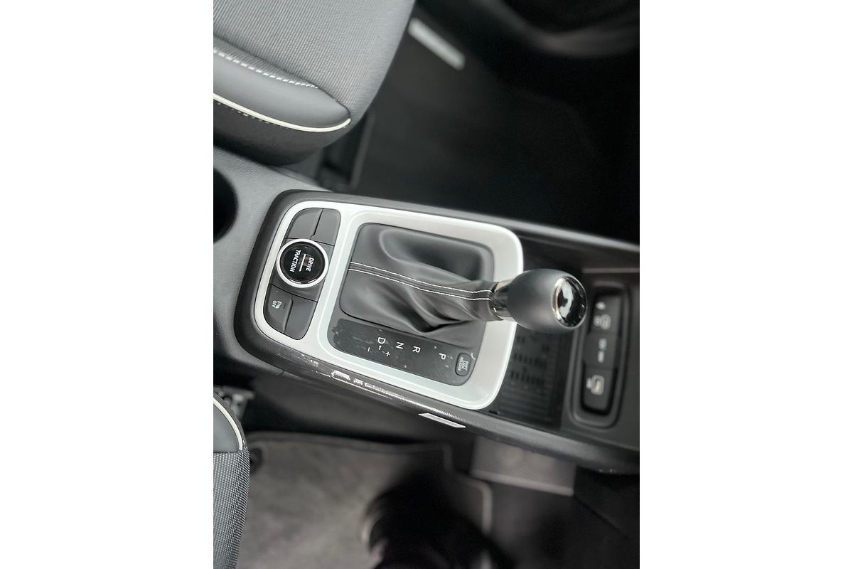 2025 Hyundai Venue Active QX.V5