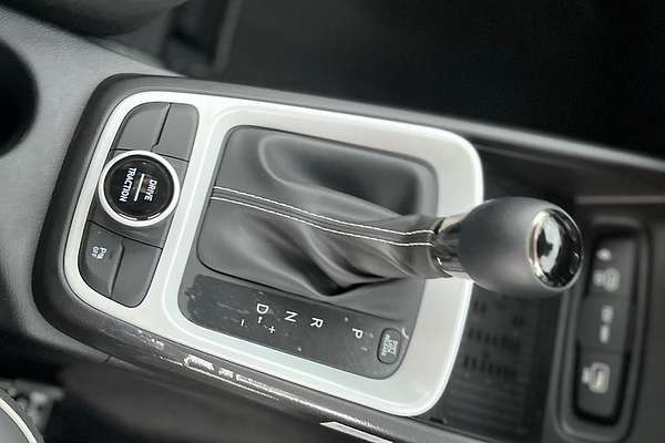 2025 Hyundai Venue Active QX.V5