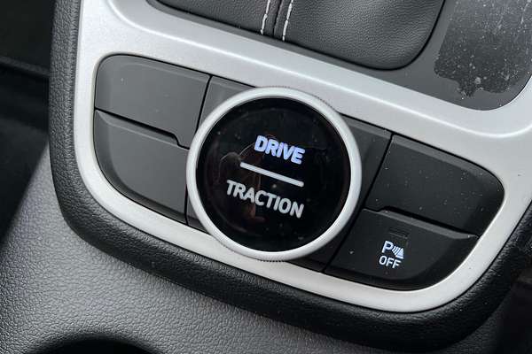 2025 Hyundai Venue Active QX.V5