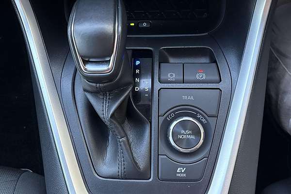 2022 Toyota RAV4 GXL AXAH54R
